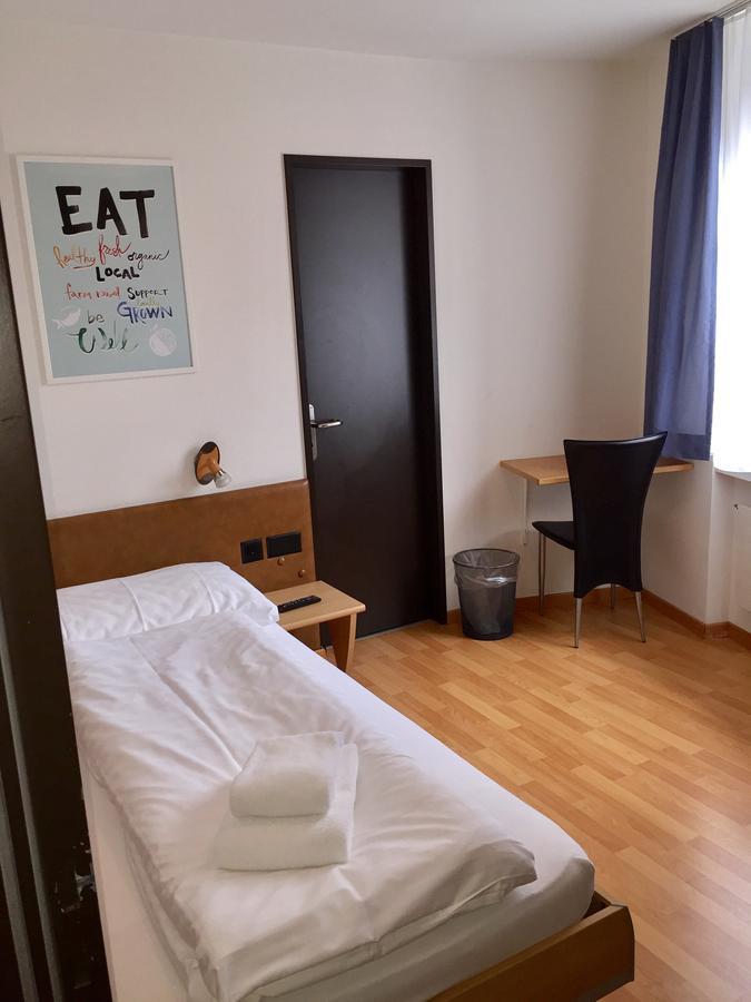 Hotel & Restaurant Stadthof Glarus Exteriér fotografie